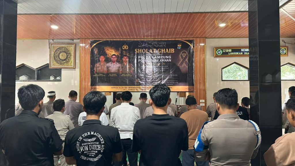 Polres Way Kanan Gelar Sholat Gaib Do’akan Tiga Polisi Gugur Dalam Tugas di Katingan Kalimantan Tengah