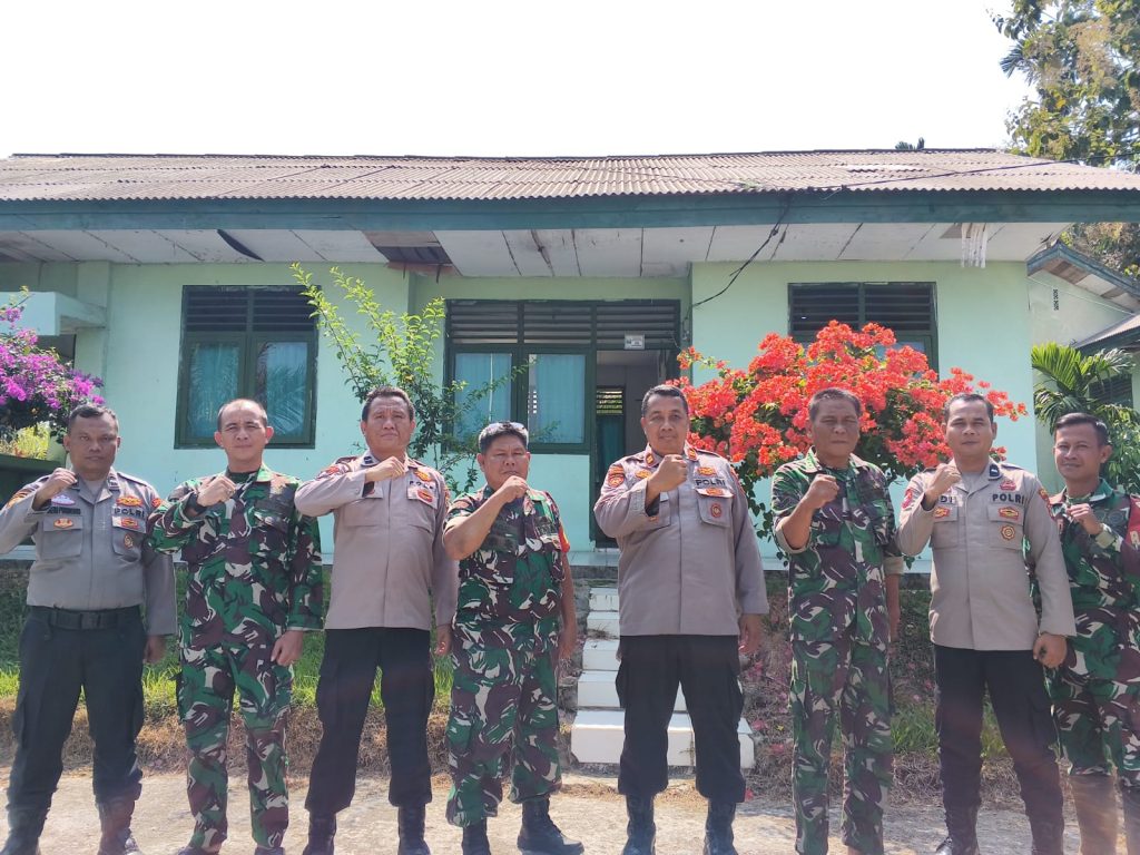 WUJUD SINERGITAS TNI-POLRI, POLSEK PESISIR UTARA DAN KORAMIL 0422/01 RATA AGUNG GELAR KOORDINASI ANTISIPASI KARHUTLA