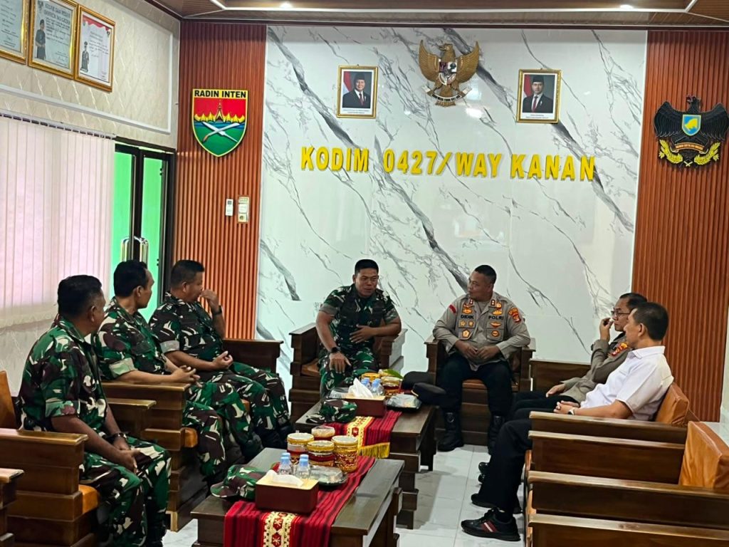 Tingkatkan Sinergi TNI-Polri, Kapolres dan Wakapolres Silaturahmi ke Kodim 0427/Way Kanan