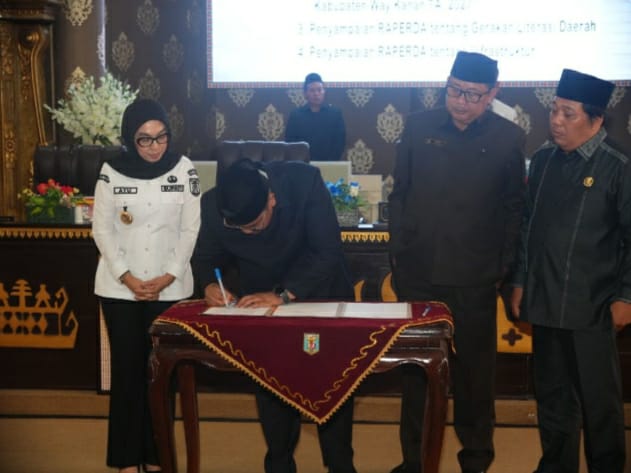 DPRD Way Kanan Setujui Raperda Pertanggungjawaban APBD 2025