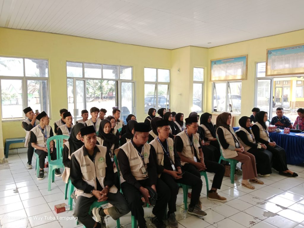 Institut Al-Ma’arif Way Kanan Secara Resmi Lepas Mahasiswa KKS di Way Tuba