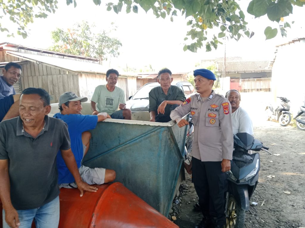 Sat Polairud Polres Pesisir Barat Berikan Imbauan Keselamatan kepada Pemilik Kapal Penyeberangan Kuala–Pulau Pisang