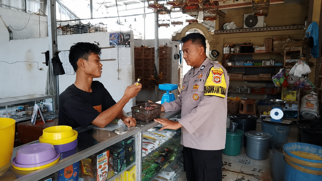 Sambang humanis bhabinkamtibmas polsek ngaras pesan pesan kamtibmas
