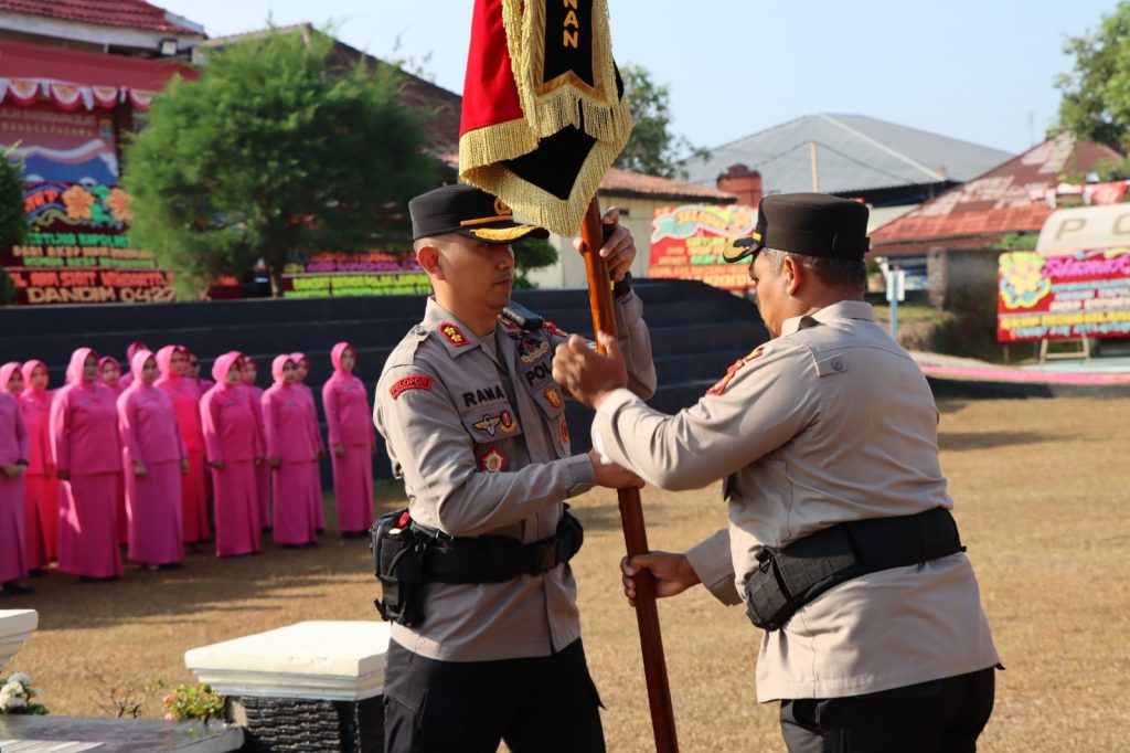 Pisah Sambut Kapolres Way Kanan Berlangsung Khidmat, Tunggul Wira Bhakti Ramik Ragom Resmi Beralih