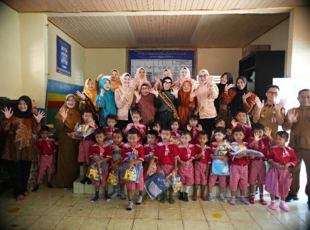 Bupati Way Kanan Kunjungi TK Al-Qudus