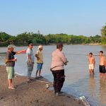 Polsek Negara Batin Imbau Warga Waspada Saat Bermain dan Mandi di Sungai Karta Jaya