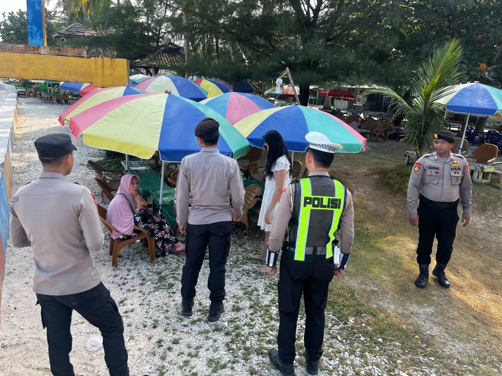 TON SIAGA REGU V GELAR PATROLI KRYD, BERIKAN RASA AMAN PENGUNJUNG DI OBJEK WISATA PANTAI