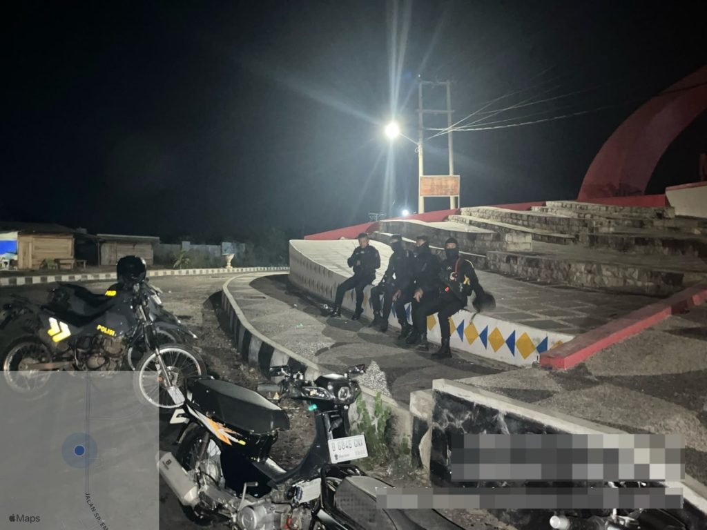 Ajak Warga Manfaatkan Layanan 110, Sat Samapta Polres Way Kanan Gelar Patroli Malam di Umpu Bhakti