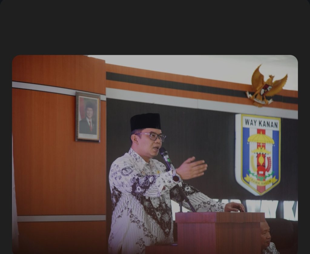 Sekda Machiavelli Hadiri Konferkab ke-II PGRI Kabupaten Way Kanan